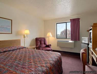 Super 8 Martinsburg Hotel Exterior foto